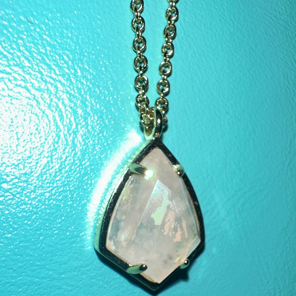 Kendra Scott Cory pendant necklace - rose quartz